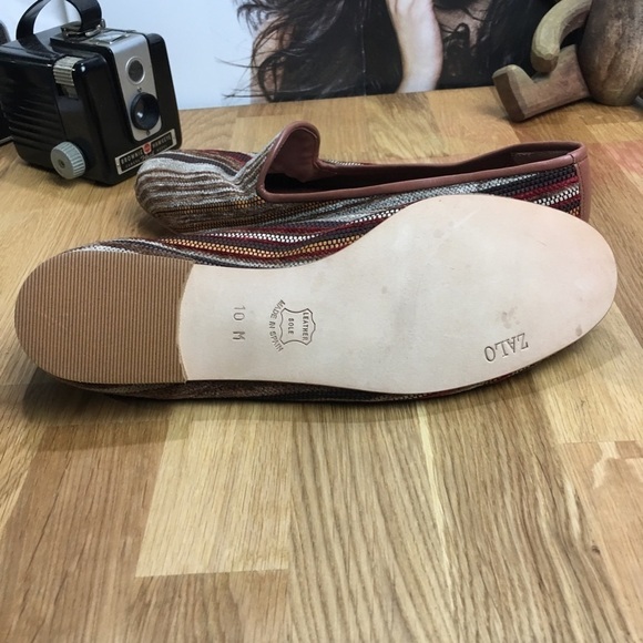 Zalo Women’s slip on Shoe - Picture 8 of 9